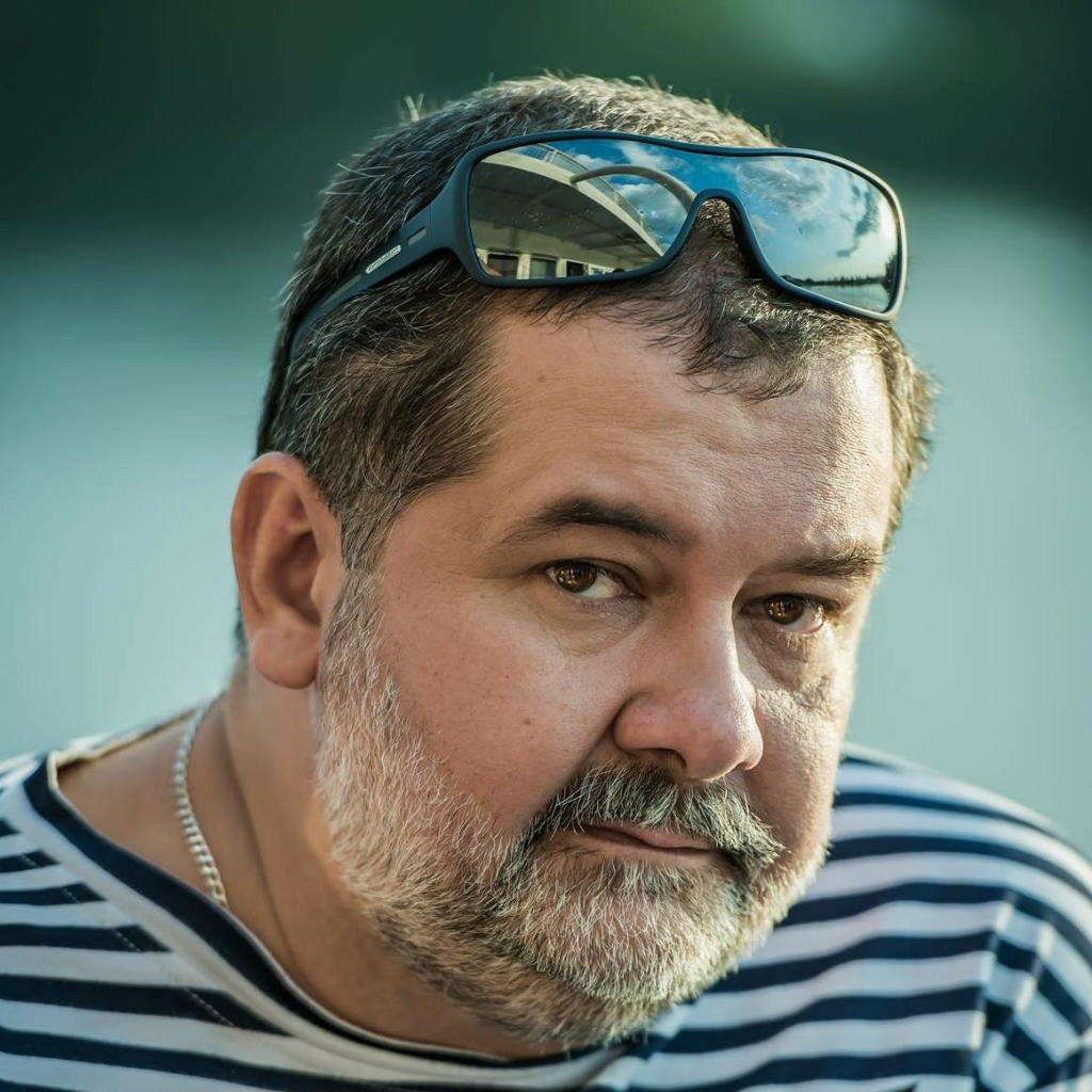 СЛукяненко